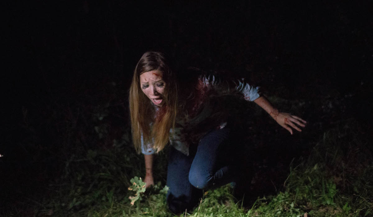 Found Footage 3D bloodied woman running